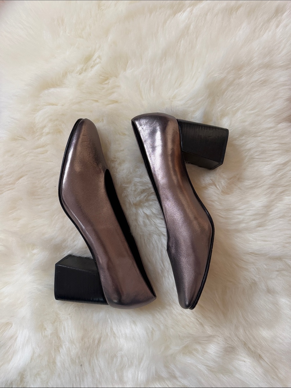 HUMA BLANCO Metallic Block Heel Pumps  Sz 8- handmade in Peru